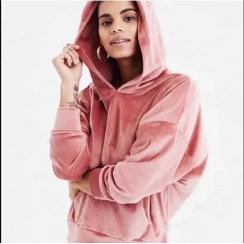 Buttery Soft NWOT Pink Velour Hoody- Kangaroo pocket- Y2K- Sz Large -CUTE